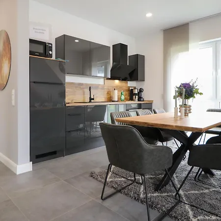 Appartementhaus Kleines Glueck &meinecardplus Apartamento Willingen (Upland)