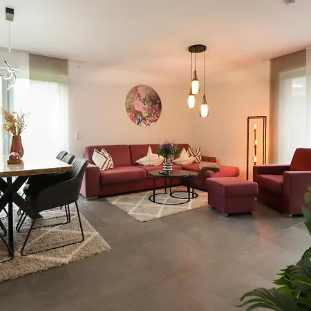 Appartementhaus Kleines Glueck &meinecardplus ヴィリンゲン